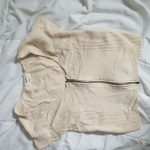 Pacsun cream baby tshirt crop top in size medium